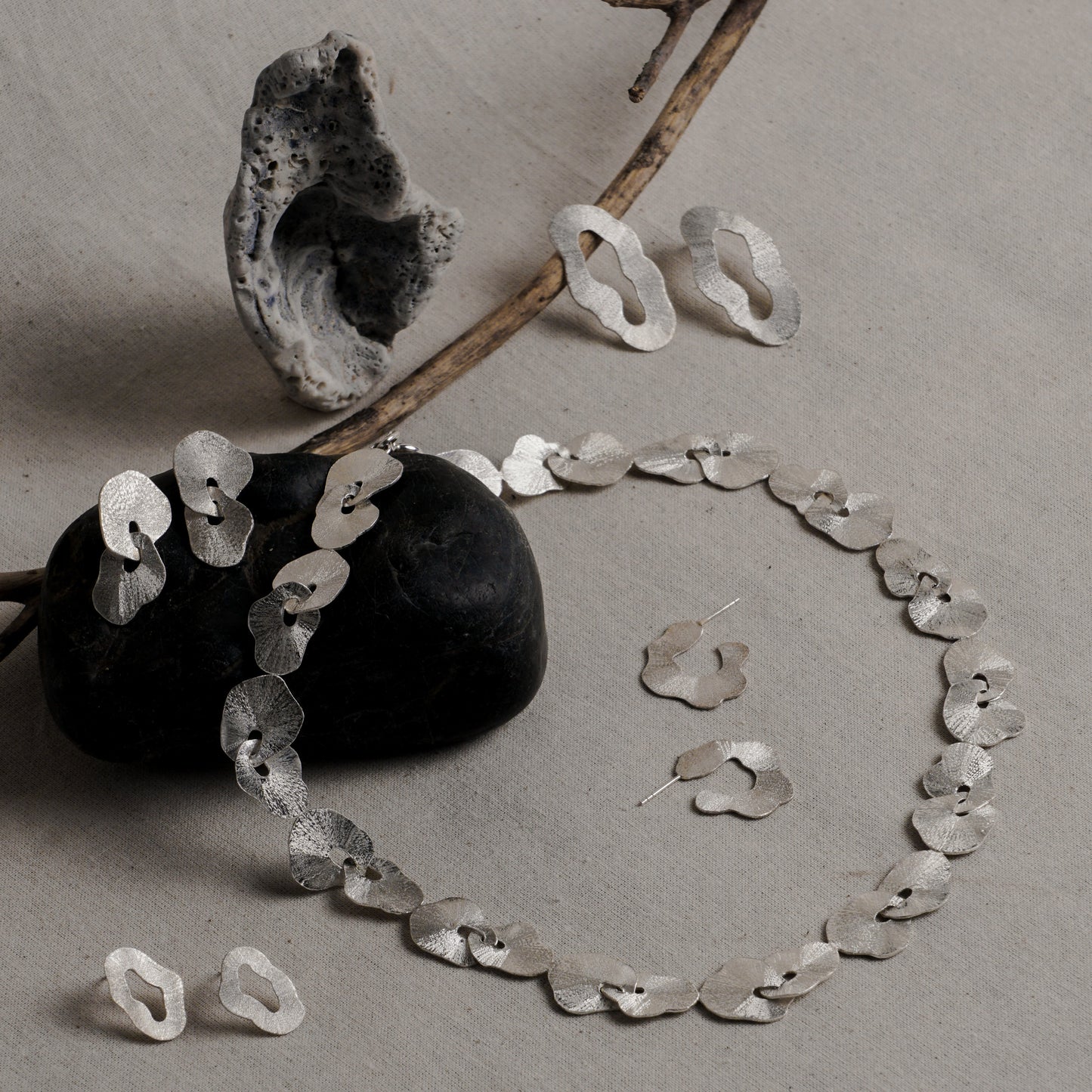 Nola necklace