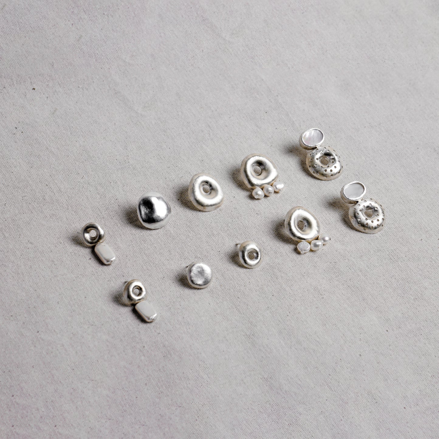 Mook earrings 01