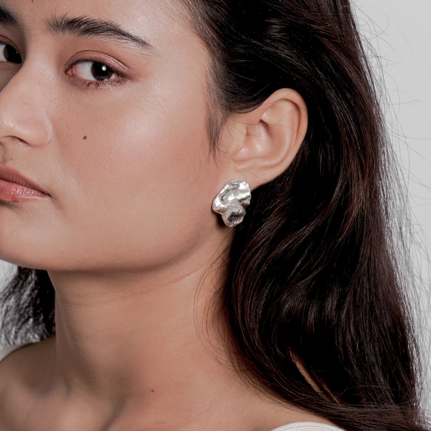 Tomo earrings