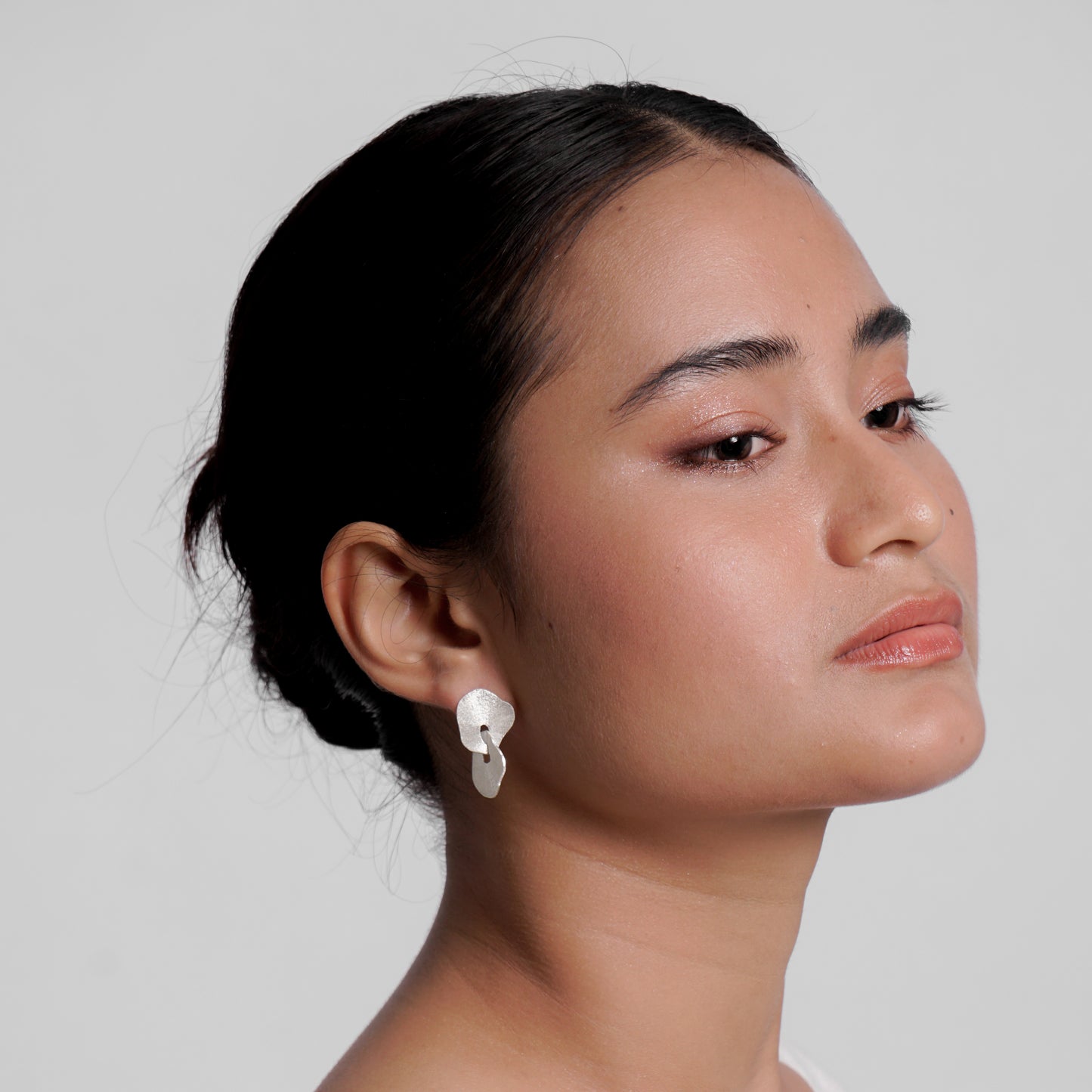 Nola earrings 02