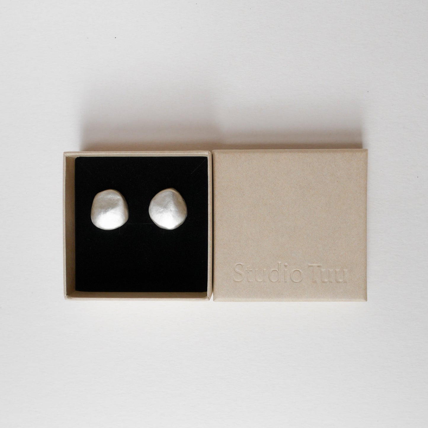 Mook earrings 01