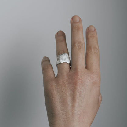 Flora ring