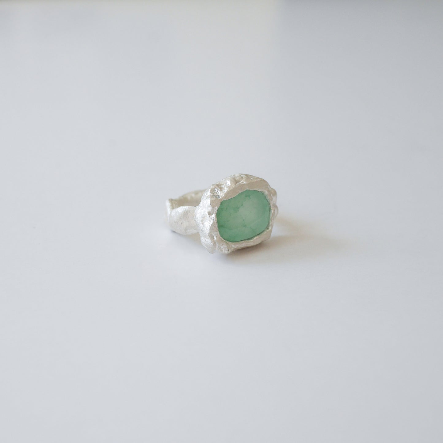 Chrysoprase ring 01